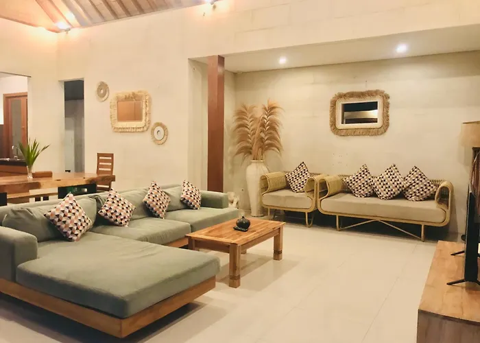 Nil Villa *