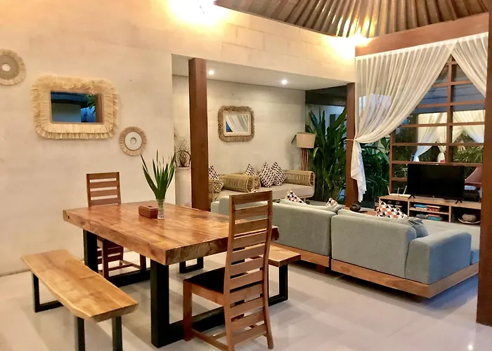 Nil Villa *
